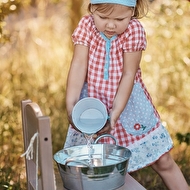 Little Helpers.0001.JPG