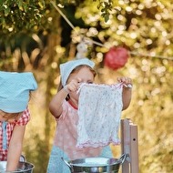 Little Helpers.0021.JPG