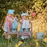 Little Helpers.0012.JPG