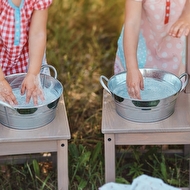 Little Helpers.0006.JPG