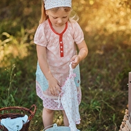 Little Helpers.0025.JPG