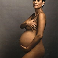 demi-moore-leibovitz.jpg